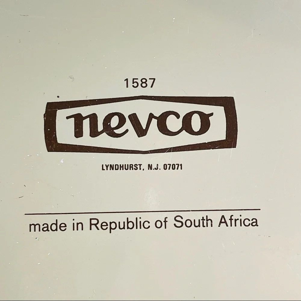 Vintage MCM Nevco 2 Metal trays tin Floral made South Africa red blue #1587 - Picture 3 of 11